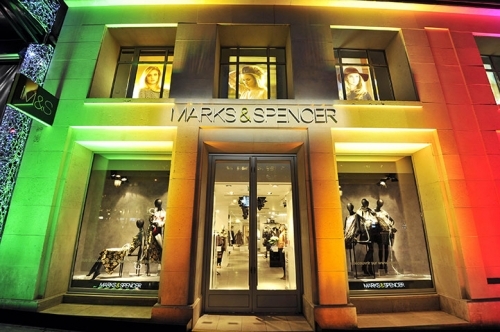 Marks and Spencer window light boxes Paris