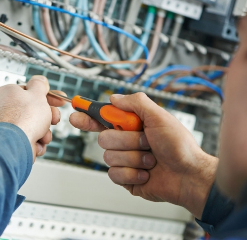 Friendly Reliable Professional Electrical Contractors 2