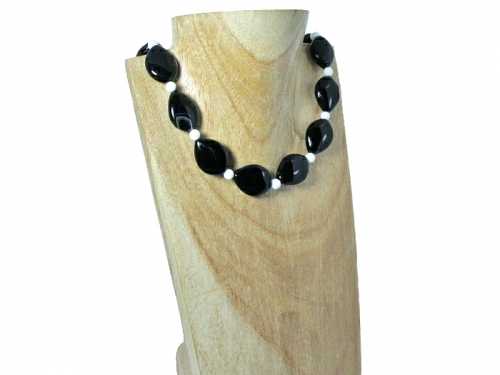 Chunky Black and White Necklace